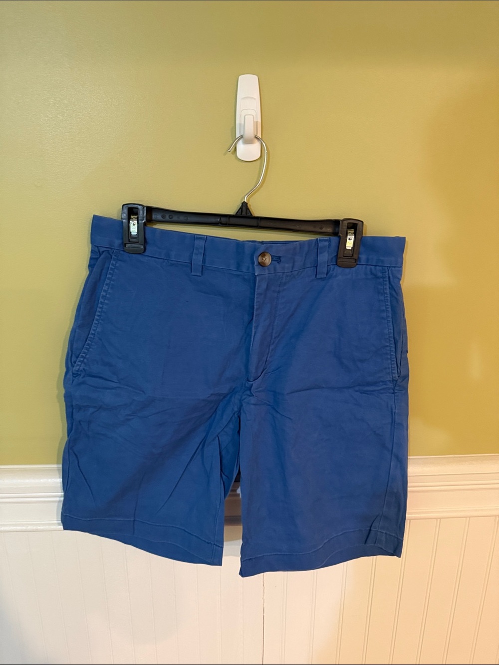 Vineyard Vines Men's Size 32W Royal Blue Flat Front Shorts
